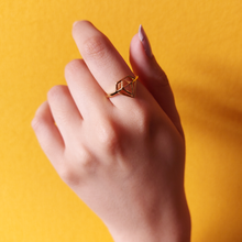 Cargar imagen en el visor de la galería, ANILLO DIAMANTE
